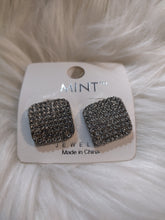 Load image into Gallery viewer, Clear Rhinestone Post Earrings
