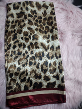 Load image into Gallery viewer, Animal Print Scarf
