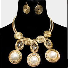 Load image into Gallery viewer, Triple Bead Pearl Necklace
