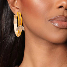 Load image into Gallery viewer, GG Green Bee Chain Bent Hoop Earrings
